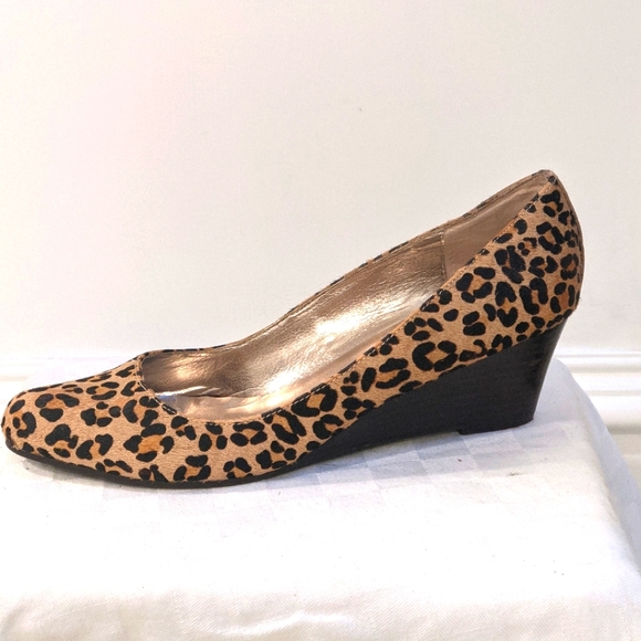 Leather leopard wedges by Steve Madden - Picture 2 of 12